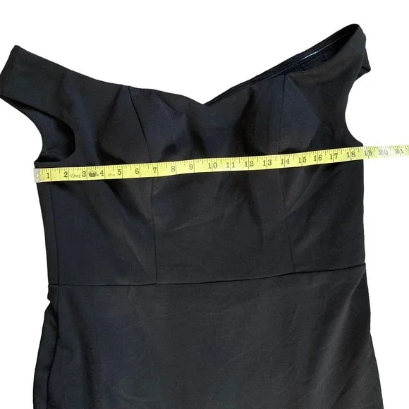 LA FEMME CURVE Size 12W Off Shoulder Black Jersey Train Trumpet Dress NWT Flaw